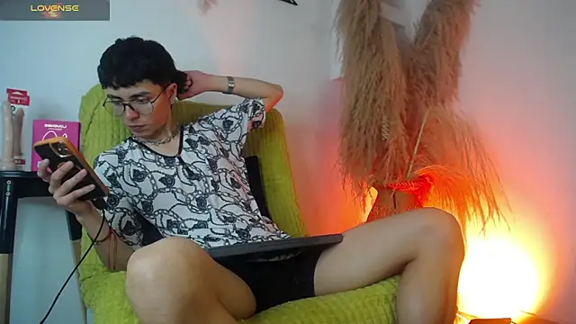 MaikyCooper online show from 10, 9, 2025