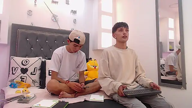 MaikyCooper online show from 8, 3, 2025