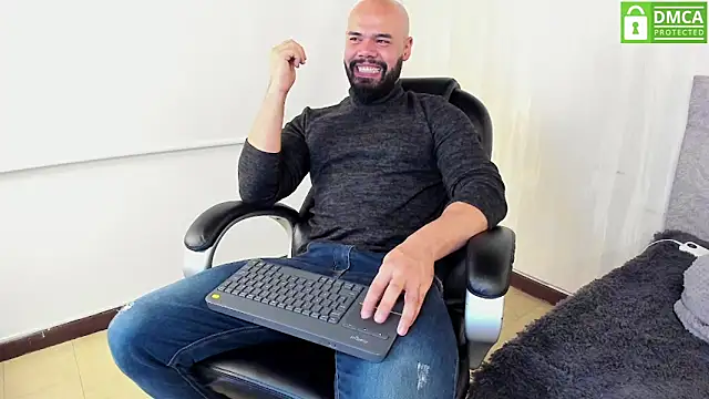 Luke Diaz7 online show from 21, 12, 2025