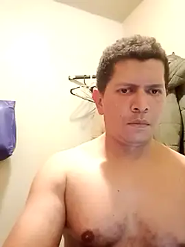 Snapshot of machoactivo1 chatting on 8, 2, 2025 machoactivo1 online show from 8, 2, 2025