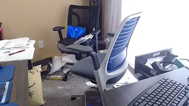 olderandwiser2 online show from 2, 10, 2025