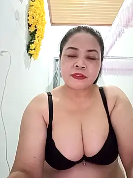 Baby-bigtits2024 online show from 26, 2, 2025