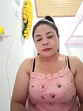 Baby-bigtits2024 online show from 7, 3, 2025