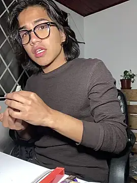 shadowsofgarden online show from 27, 2, 2025