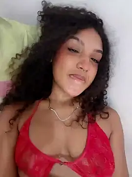 Snapshot of Majo_BigTits chatting on 27, 10, 2025 Majo BigTits online show from 27, 10, 2025