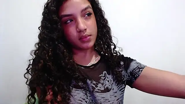 Snapshot of Majo_BigTits chatting on 14, 9, 2025 Majo BigTits online show from 14, 9, 2025