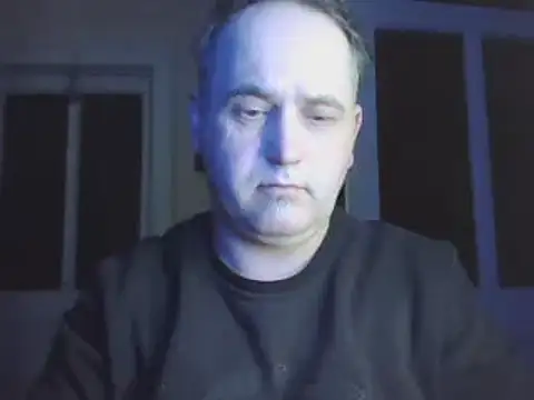 Szolga10 online show from 10, 3, 2025