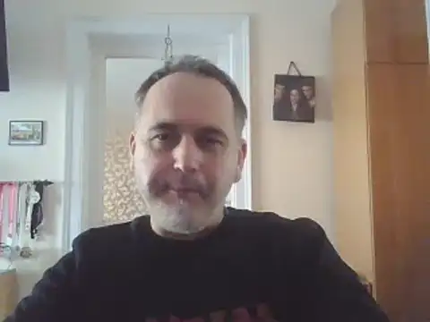 Szolga10 online show from 9, 11, 2025