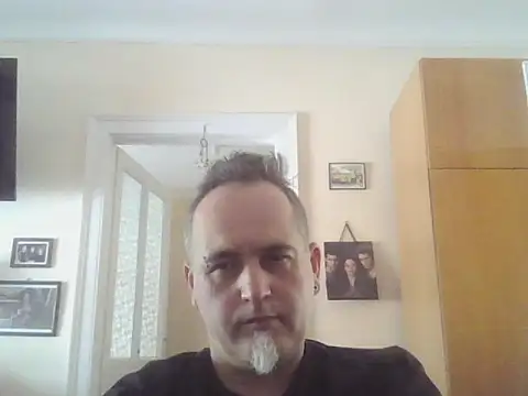 Szolga10 online show from 6, 4, 2026