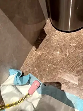 Mia-77 online show from 9, 1, 2026