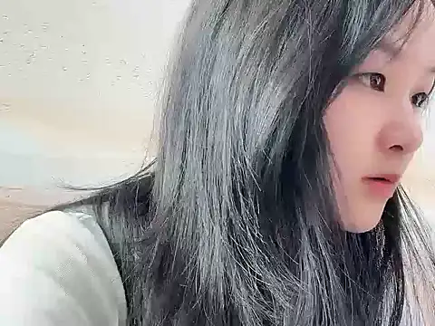 Mia-77 online show from 15, 10, 2025