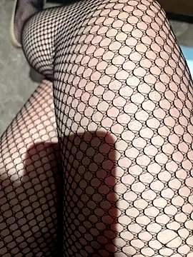 Mia-77 online show from 28, 10, 2025