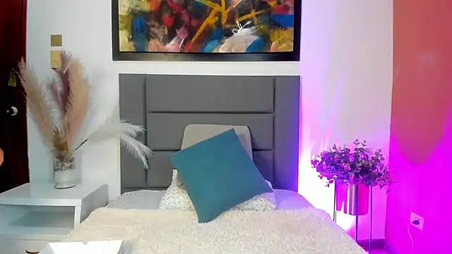 MiaHertz online show from 21, 12, 2025