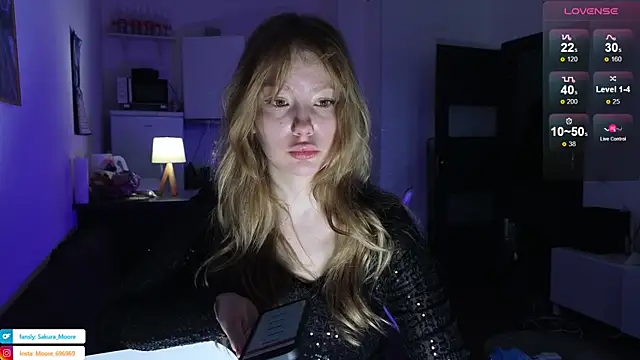 Sakura Moore online show from 3, 3, 2025