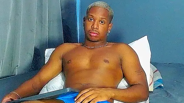 Snapshot of JackBlackone chatting on 8, 10, 2025 JackBlackone online show from 8, 10, 2025