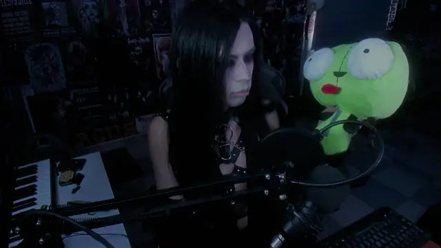Snapshot of rotten_dreams chatting on 19, 2, 2025 rotten dreams online show from 19, 2, 2025