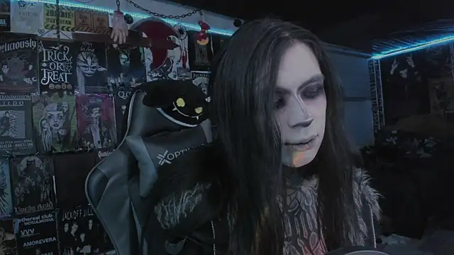Snapshot of rotten_dreams chatting on 19, 12, 2025 rotten dreams online show from 19, 12, 2025