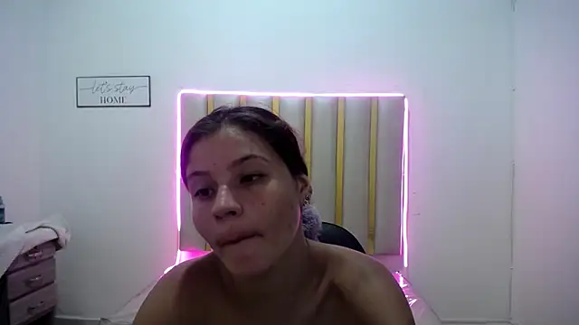 Snapshot of flakita_sexyhot chatting on 27, 9, 2025 flakita sexyhot online show from 27, 9, 2025