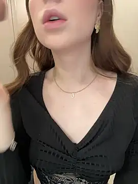 Jackie White  online show from 28, 2, 2025