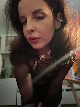 MollyBer online show from 12, 9, 2025