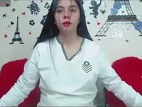 Snapshot of maddisonivanova2 chatting on 7, 3, 2025 maddisonivanova2 online show from 7, 3, 2025