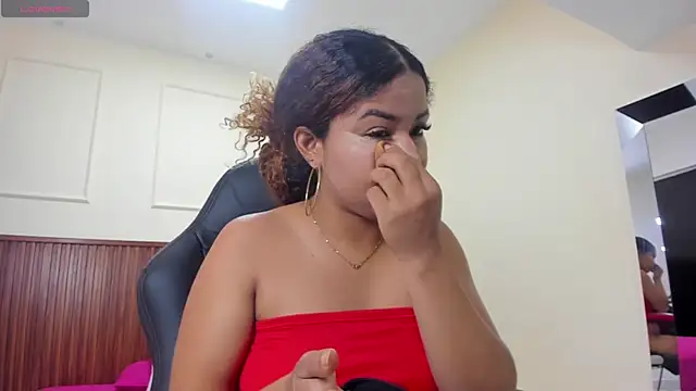 MELINAMARTINS online show from 14, 11, 2025