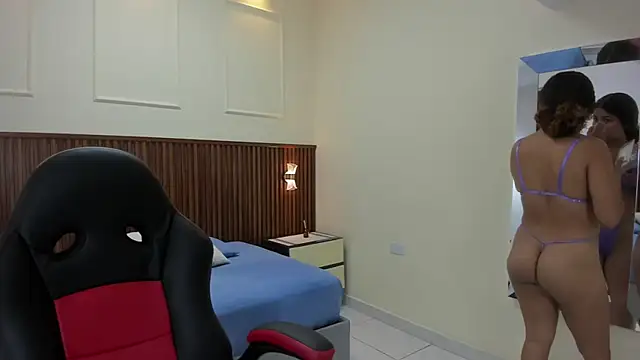 MELINAMARTINS online show from 12, 9, 2025