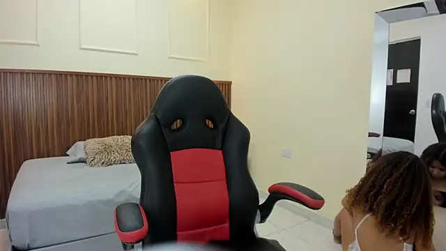 MELINAMARTINS online show from 2, 10, 2025