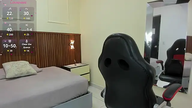 MELINAMARTINS online show from 25, 9, 2025