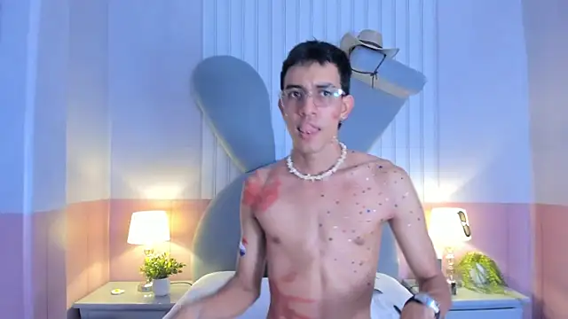 Snapshot of sweet_boy_sweet06 chatting on 11, 3, 2025 sweet boy sweet06 online show from 11, 3, 2025