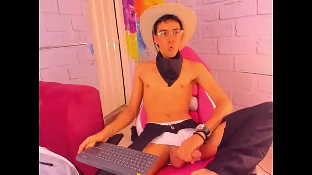 Snapshot of sweet_boy_sweet06 chatting on 22, 2, 2025 sweet boy sweet06 online show from 22, 2, 2025