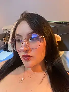 ValentinaOrtiz3 online show from 1, 10, 2025