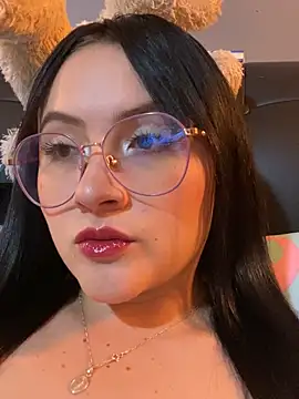 ValentinaOrtiz3 online show from 14, 9, 2025