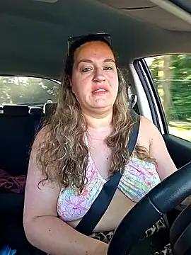 justtess online show from 25, 5, 2026