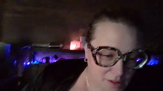 Jezebel888 online show from 14, 3, 2025