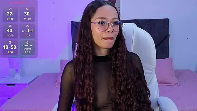 sara sharma  online show from 25, 11, 2025