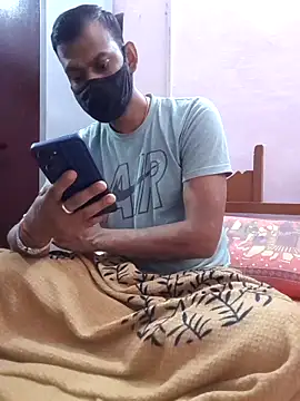 Hot couple493 online show from 3, 3, 2025