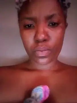 Snapshot of Coco_Nile chatting on 4, 3, 2025 Coco Nile online show from 4, 3, 2025