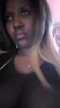 Snapshot of Coco_Nile chatting on 3, 3, 2025 Coco Nile online show from 3, 3, 2025