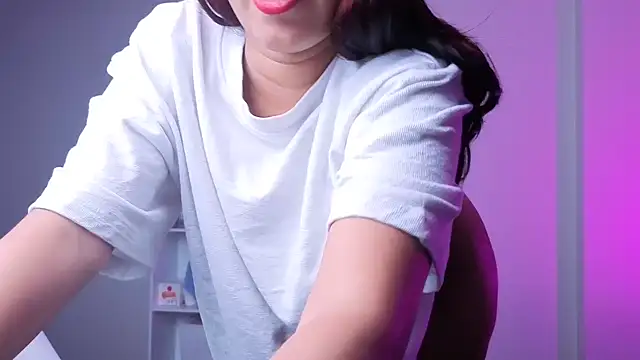 Snapshot of missferoza chatting on 23, 5, 2026 missferoza online show from 23, 5, 2026