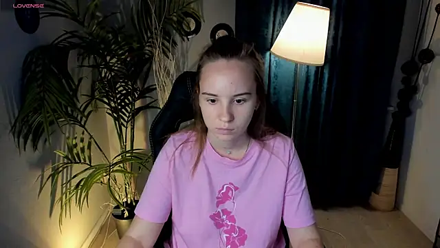 Lika 0ne online show from 24, 9, 2025