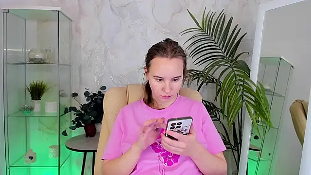 Lika 0ne online show from 6, 1, 2026