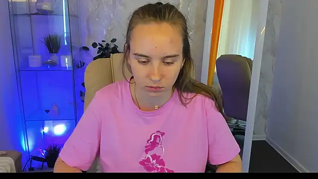 Lika 0ne online show from 2, 10, 2025