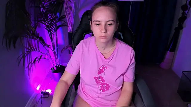 Lika 0ne online show from 10, 10, 2025