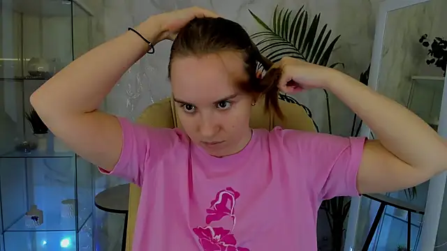 Lika 0ne online show from 10, 4, 2026