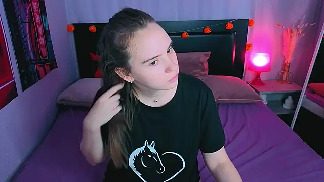 Lika 0ne online show from 7, 11, 2025