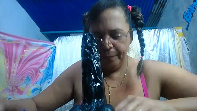 Snapshot of alina_maturehot chatting on 4, 7, 2026 alina maturehot online show from 4, 7, 2026