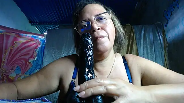 Snapshot of alina_maturehot chatting on 5, 7, 2026 alina maturehot online show from 5, 7, 2026