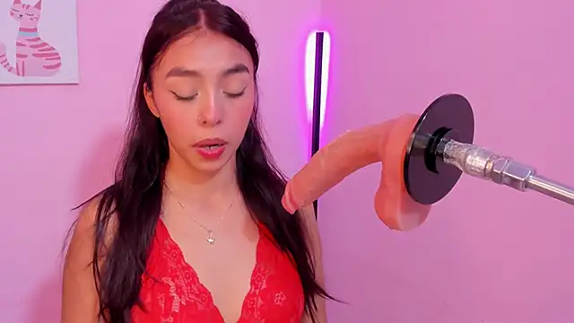 lanna brunette online show from 8, 3, 2026