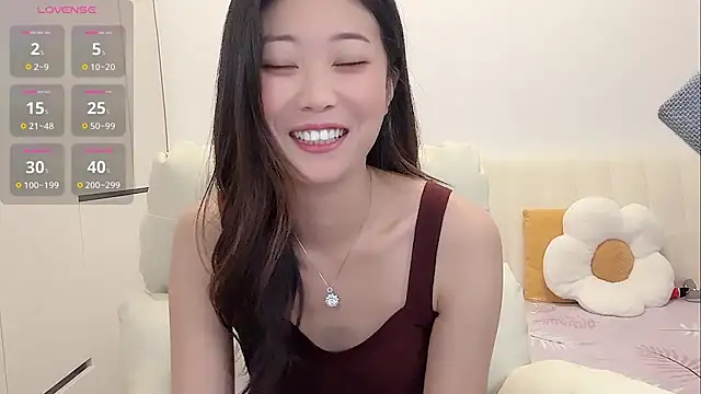 Snapshot of yunyun121 chatting on 10, 11, 2025 yunyun121 online show from 10, 11, 2025